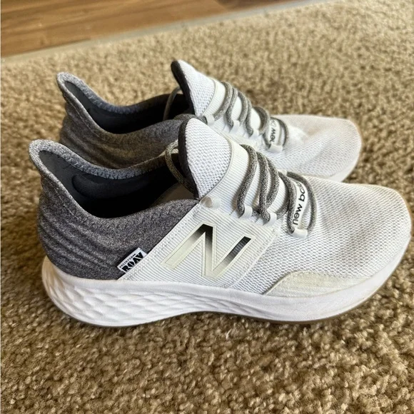New Balance White and Gray Athletic Shoes - Picture 2 of 5